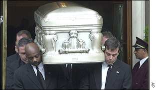 aaliyah funeral pictures open casket